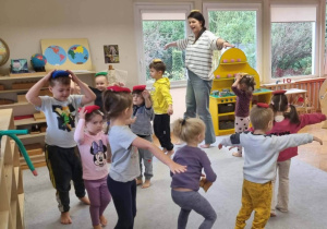 Akademia Zdrowych Stópek w grupie Ślimaczki!