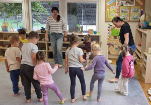 Akademia Zdrowych Stópek w grupie Ślimaczki!