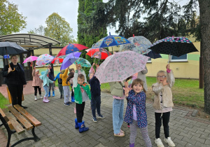 Spacer z parasolkami Jeżyków!