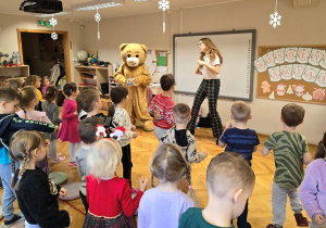 Teddy Eddie Show- Misio zagościł w przedszkolu i uczył angielskiego!