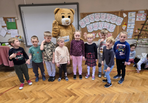 Teddy Eddie Show- Misio zagościł w przedszkolu i uczył angielskiego!