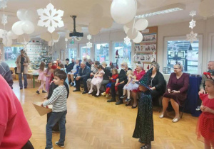 Bal Choinkowy z Babcią i Dziadkiem- Zajączki!