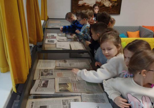 Mróweczki i Zajączki na wystawie "Chełmoński w 3D" w Bibliotece w Łowiczu!