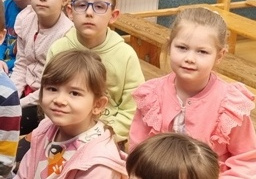 Zajączki na przedstawieniu wielkanocnym w Specjalnym Ośrodku Szkolno- Wychowawczym w Łowiczu!