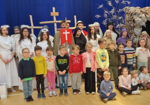 Zajączki na przedstawieniu wielkanocnym w Specjalnym Ośrodku Szkolno- Wychowawczym w Łowiczu!
