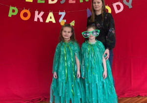 Maja i Basia z Zajączków laureatkami międzyprzedszkolnego konkursu artystycznego "Słonecznie, modnie i pogodnie"!