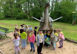 Dinozaury, bajki i lód – czyli szalona wyprawa Sówek i Niedźwiadków!