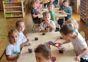 Zajączki poznają Układ Słoneczny!