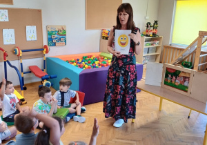 Zajęcia dla dzieci z Bibliotekarką