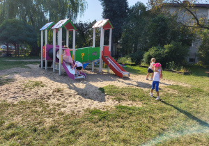 Sówki na placu zabaw!