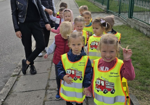 Niedźwiadki poznają zasady ruchu drogowego!