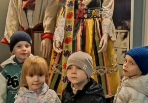 „Jeżyki” i „Wiewiórki” w Muzeum Regionalnym w Lipcach Reymontowskich
