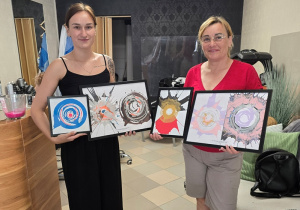 Prace dzieci z wirówki do kolorów w salonie fryzjerskim w Łowiczu!