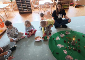 Leśna lekcja ciszy w grupie "Ślimaczków"!