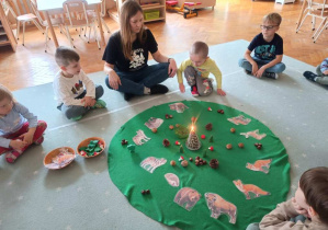 Leśna lekcja ciszy w grupie "Ślimaczków"!