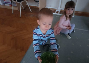 Leśna lekcja ciszy w grupie "Ślimaczków"!