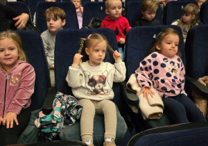 Niedźwiadki pierwszy raz w kinie!