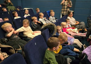 Niedźwiadki pierwszy raz w kinie!