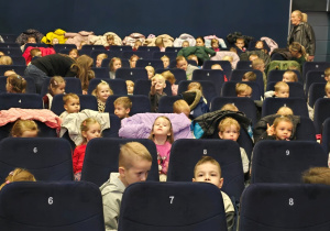 Niedźwiadki pierwszy raz w kinie!