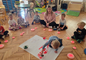 Niedźwiadki- patriotyczna lekcja ciszy!