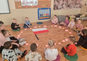 Niedźwiadki- patriotyczna lekcja ciszy!