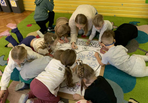 Kampania "Dzieciństwo bez przemocy"- Mróweczki