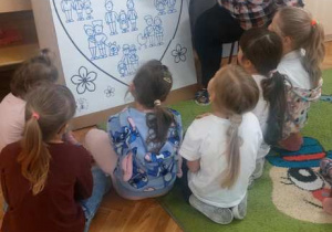 Kampania "Dzieciństwo bez przemocy"- Wiewiórki