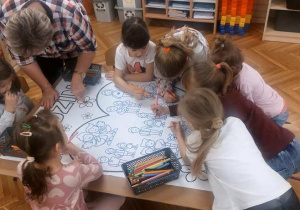 Kampania "Dzieciństwo bez przemocy"- Wiewiórki