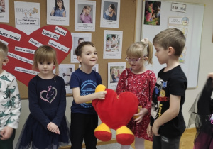 Dzień Życzliwości i Pozdrowień w grupie Jeżyki!