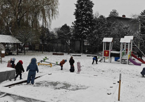 Zimowe zabawy Ślimaczków!