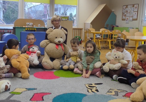 Święto Pluszowego Misia w „Jeżykach”