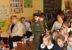 Mróweczki- występ patriotyczny dla zaproszonych Gości!