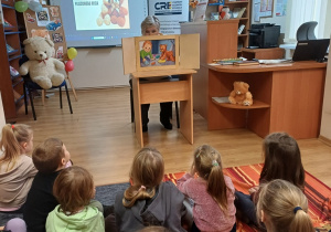 Wiewiórki w Bibliotece Pedagogicznej obchodziły Dzień Pluszowego Misia!