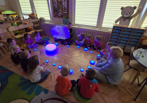 Niedzwiadki- lekcja ciszy z chmurką!