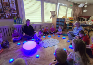 Niedzwiadki- lekcja ciszy z chmurką!