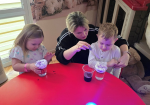 Niedzwiadki- lekcja ciszy z chmurką!