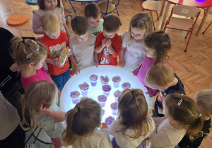 Niedzwiadki- lekcja ciszy z chmurką!