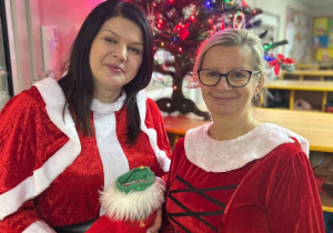 Mikołajki w przedszkolu- powitanie przez Śnieżynki!