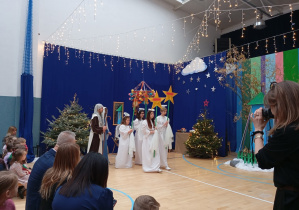 Jeżyki na Jasełkach Bożonarodzeniowych 2025 – pt. „Bóg jest w nas" w Specjalnym Ośrodku Szkolno - Wychowawczym w Łowiczu.