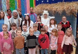 Jeżyki na Jasełkach Bożonarodzeniowych 2025 – pt. „Bóg jest w nas" w Specjalnym Ośrodku Szkolno - Wychowawczym w Łowiczu.