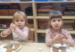 Ślimaczki dekorują pierniczki!