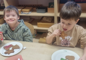 Ślimaczki dekorują pierniczki!