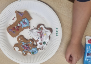 Ślimaczki dekorują pierniczki!