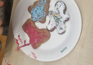 Ślimaczki dekorują pierniczki!