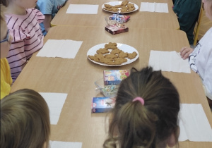 Jeżyki dekorują pierniczki!