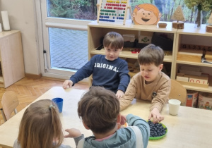 Montessoriańskie urodziny Jaśminki ze Ślimaczków!