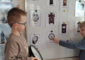 Zabawy z czasem w Jeżykach!