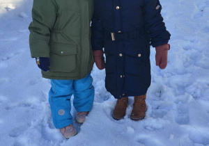 Zimowe zabawy na śniegu Ślimaczków!