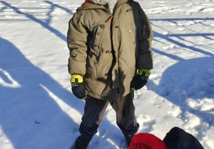 Zimowe zabawy na śniegu Ślimaczków!