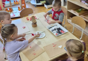 Dzieci i nauczyciele wsparli WOSP